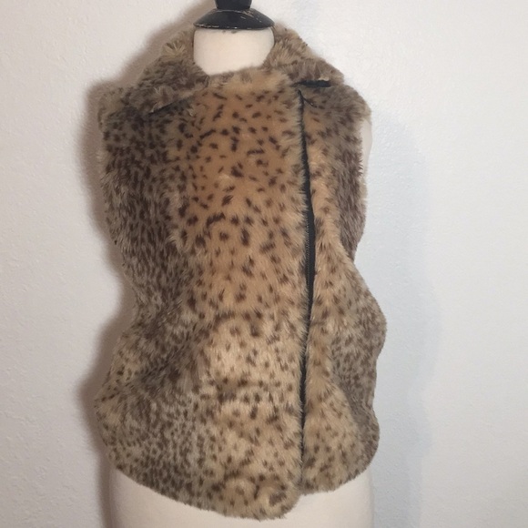 Catherine Malandrino Faux Fur Vest Animal Print With Pockets Girls Size 14/16 - Picture 2 of 7
